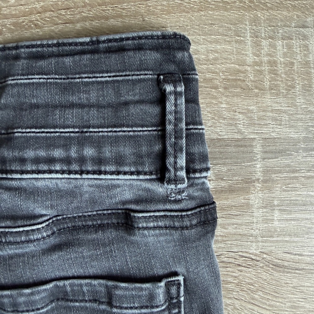 Ann Taylor The Skinny Jeans Faded Black‎ High Rise Triple Button Stretch 8T Tall - Picture 4 of 6